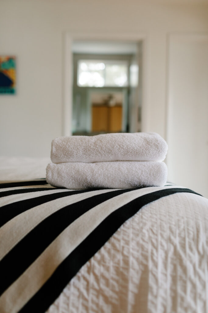 This image has an empty alt attribute; its file name is Drop-off-Laundry-Suffolk-j-683x1024.jpg